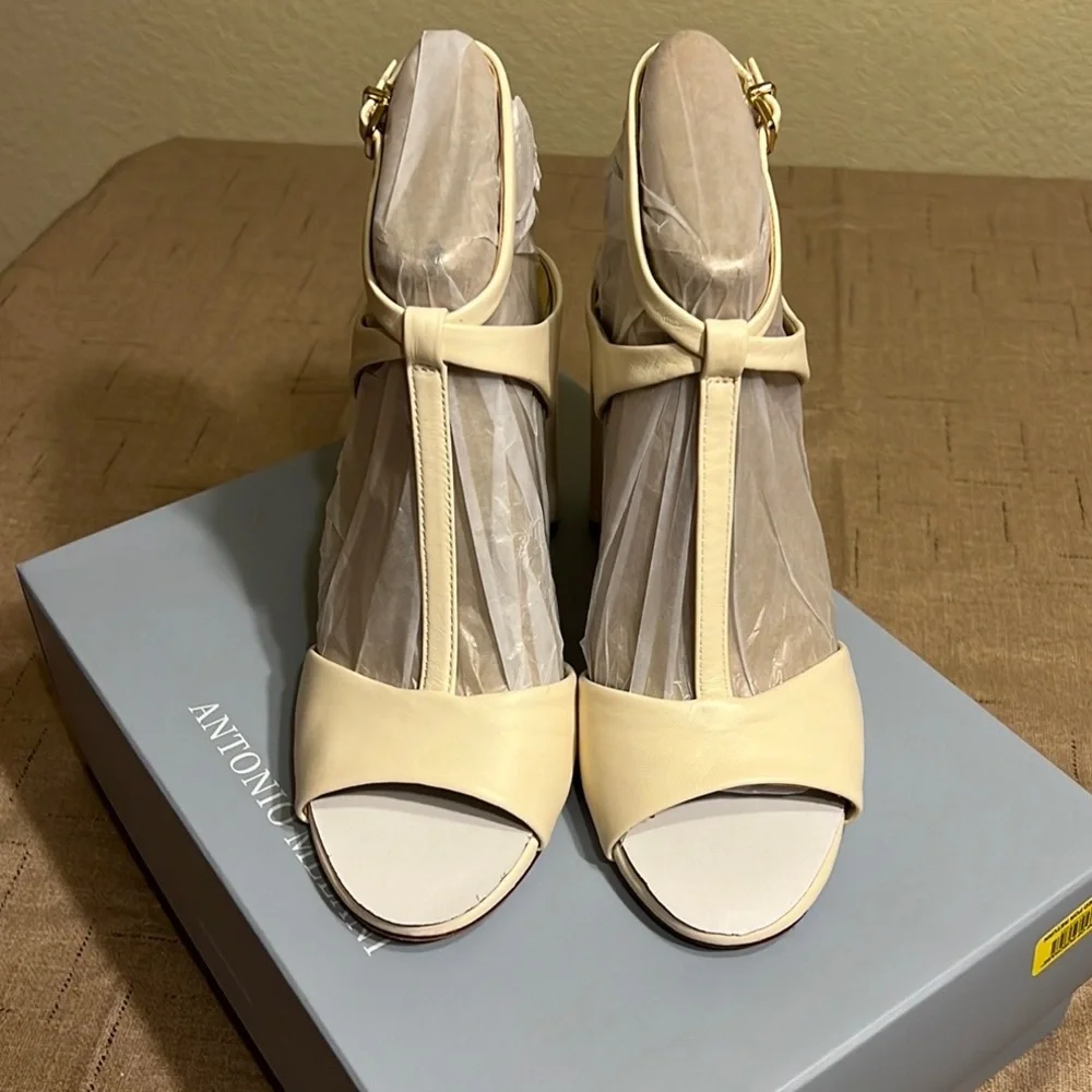 Antonio Melani Heels - Picture 2 of 8